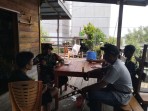 Babinsa Koramil 02/Tebing Tinggi Sosialisasikan Pencegahan Karhutla kepada Warga Sungai Gayung Kiri
