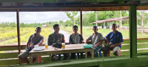 Lakukan Komsos, Sertu Rudi R Sampaikan Sejumlah Hal Penting Kepada Warga Desa Sendaur