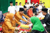 Kajati Riau Terima Gelar Datuk Seri Lela Setia Junjungan Negeri, Bupati Kasmarni Ucapkan Selamat