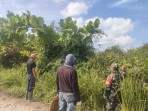 Patroli Karhutla di Banglas, Babinsa Ingatkan Warga Tak Buka Lahan dengan Cara Dibakar