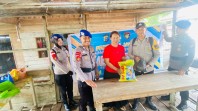 Program JALUR Hadir di Desa Sokop, Warga Pesisir Terima Bantuan Sosial dan Layanan Pendidikan