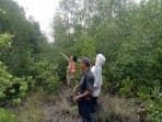 Cegah Karhutla, Babinsa Koramil 02/Tebing Tinggi Bersama Masyarakat Gelar Patroli di Desa Insit